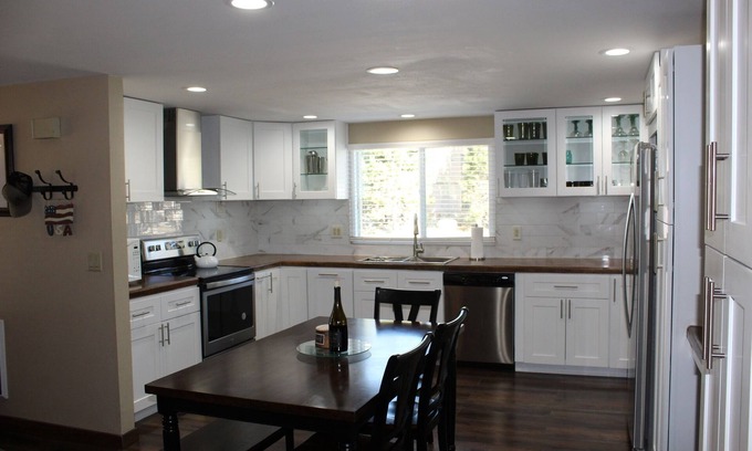 Mammoth Lakes Condo | Roomy Central Mammoth 3 Story Condo