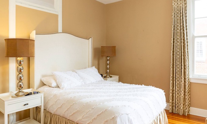 Durham Apartment | Roomy Suite 1BR in Durham