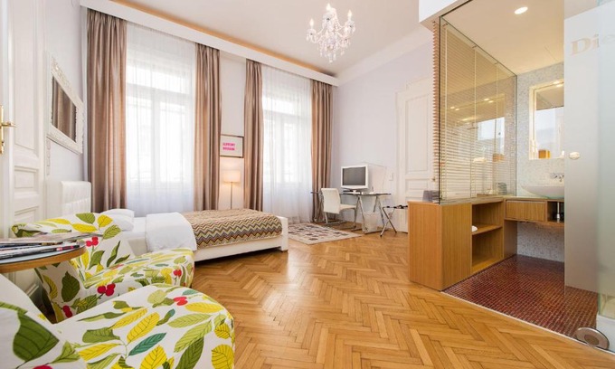 Neubau Bed & Breakfast | Rosa Linde - Comfort Rooms