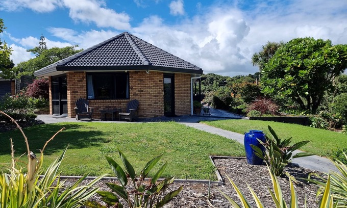 Bell Block House | Rosandra Retreat 1. Cosy, relax enjoy, family friendly.