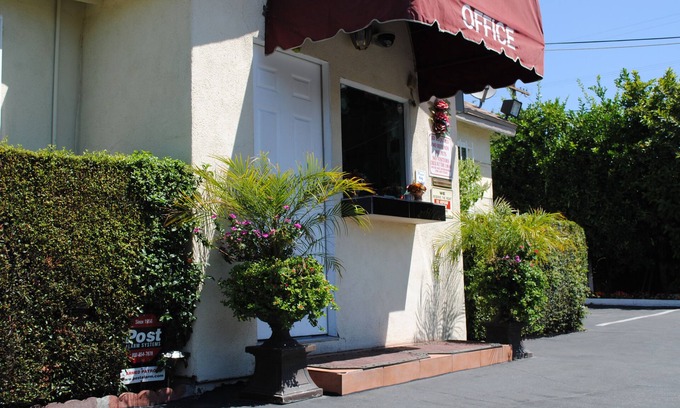 Eagle Rock Hotel | Rose Bowl Motel