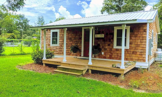 Oriental House | Rose Cottage Boasting of Charm, Charm and more Charm