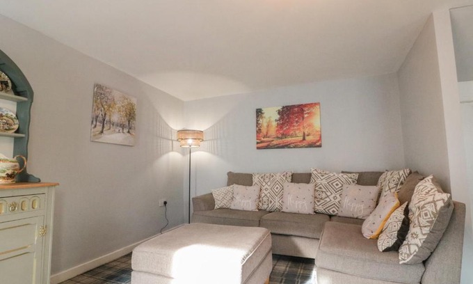 Castleton House | Rose Cottage