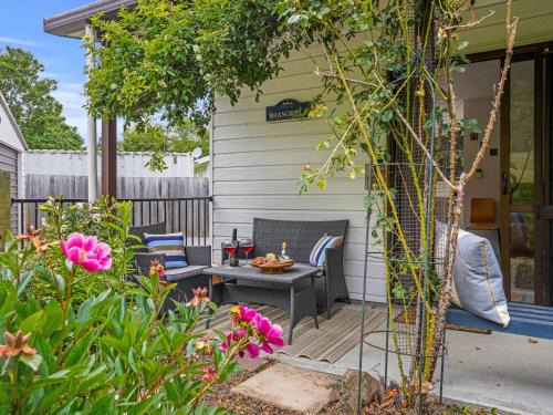 Lake Coleridge House | Rose Cottage - Lake Coleridge Holiday Home