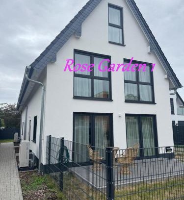 Offenbach am Main House | Rose Garden - Haus mit Garten & 3 Schlafzimmern