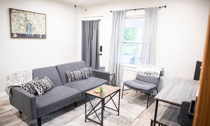 Laurel House | Rosebud Unit A