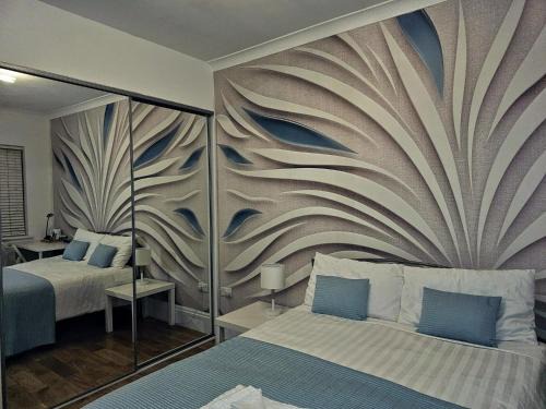 Cricklewood House | Rosie Blue