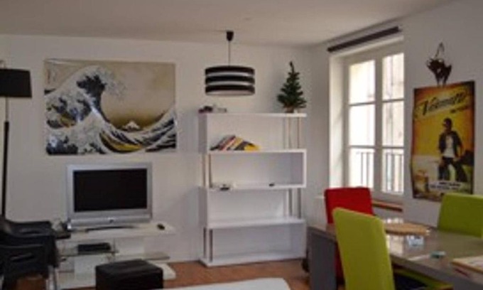 Quartier Vieux Marche-Cathedrale Apartment | Rosita