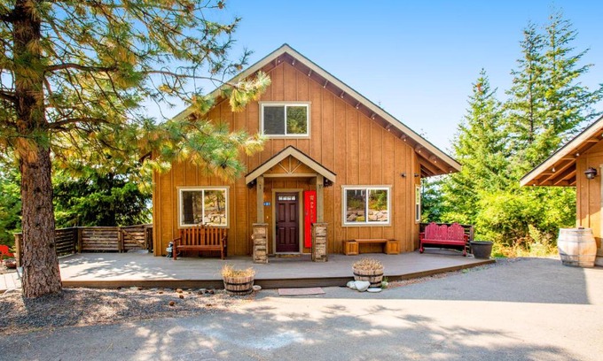 Ronald House | Roslyn Ridge Retreat