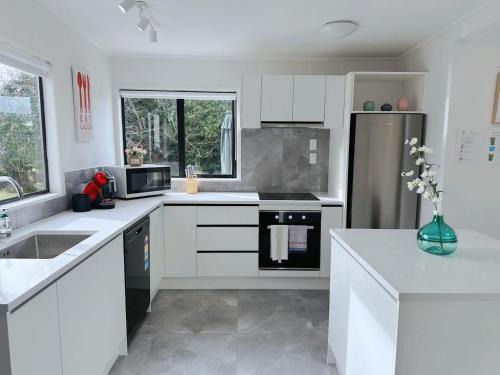 Lynmore House | Rotorua redwood retreat
