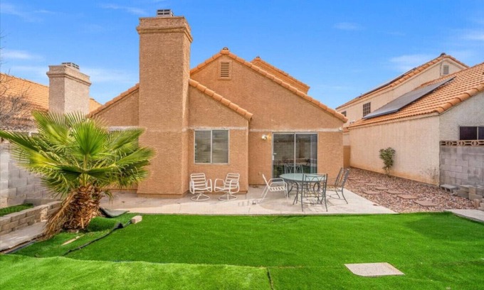 Summerlin House | Roulette Retreat | Central | 8 Mi to Strip