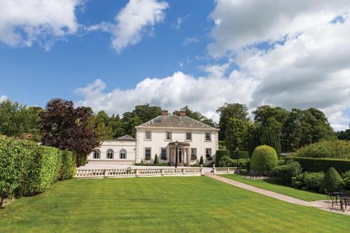 Penrith Hotel | Roundthorn Country House & Luxury Apartments