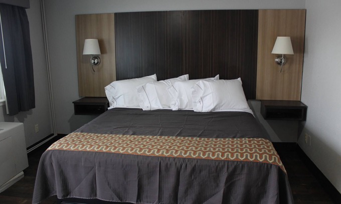 Tonawanda Hotel | Route 62 Motel