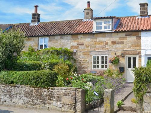 Briggswath House | Rowan Cottage