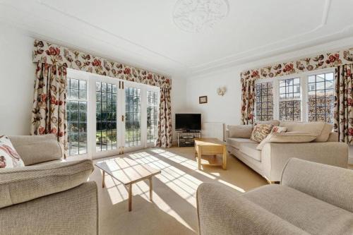 Windermere House | Rowanwood
