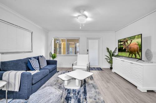 Boca Raton Apartment | Royal Colonial