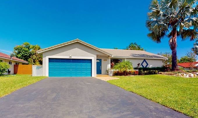 Margate House | Royal Palm Retreat | House in Margate