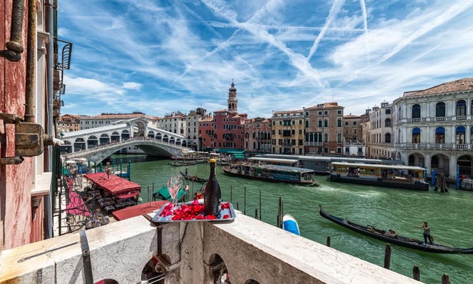 San Polo Apartment | Royal Rialto Apartment - Grand Canal View