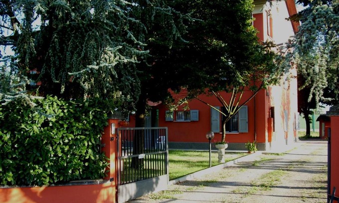 San Faustino-Madonnina-Quattroville Bed & Breakfast | Royal Room & Breakfast