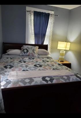 Queens House | Royalbluecozy