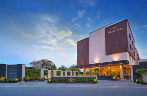 Taj Ganj Hotel | Royale Sarovar Portico Agra