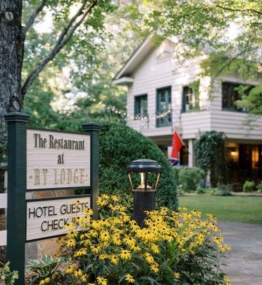 Maryville Hotel | RT Lodge