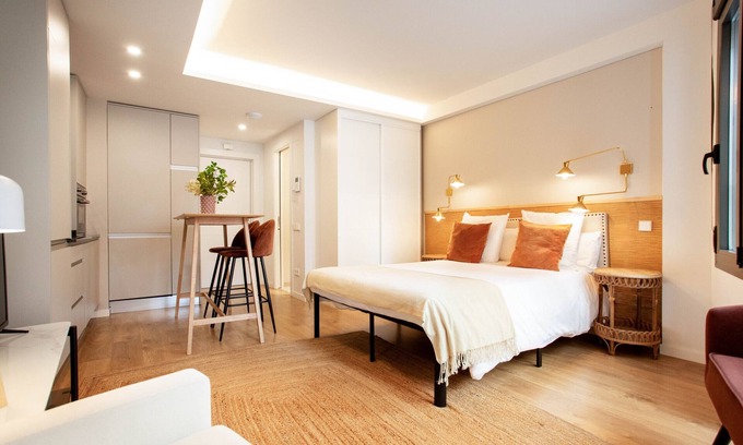 Ciudad Lineal Apartment | Rubik IX apartment in Madrid