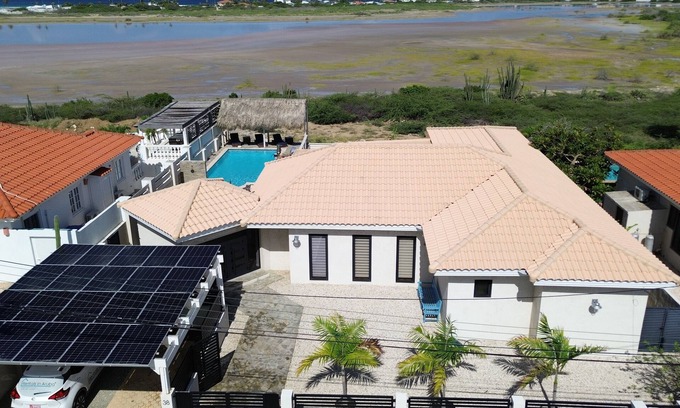 Opal Villa | Ruby On The Salina: Pool, Bar & Stunning View - 4 Minutes to Beaches!