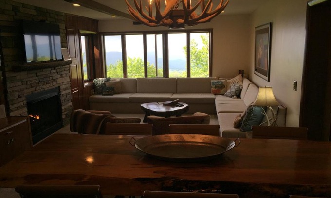 Beech Mountain Apartment | Rudow Roost