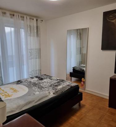 Eaux-Vives Vollandes Apartment | Rue de l'Indiennerie 3