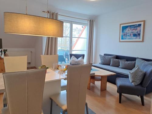 Kaegsdorf Apartment | Ruhepol am Meer - Apartment mit Balkon