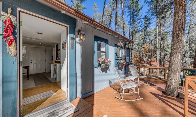 Ruidoso Cabin | Ruidoso Cabin w/Decks ~ 1 Mi to Downtown!