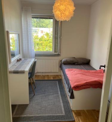 Soder House | Rum i stor lägenhet nära Malmö Hyllie