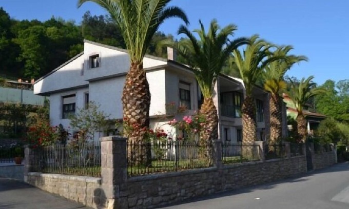 Cangas de Onis Cottage | Rural apartment las palmeras for 6 people