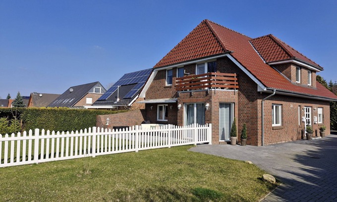 Bramel House | Rural, by the North Sea, family-friendly, sauna and whirlpool!