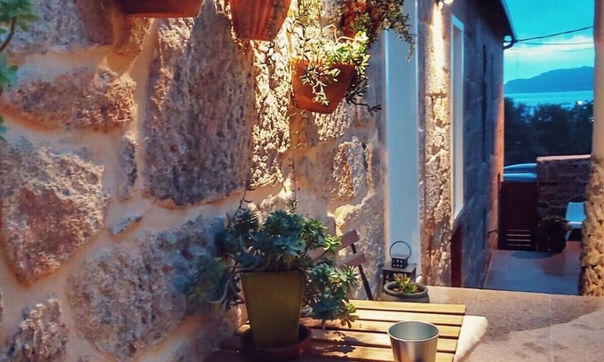 Baiona House | Rural house with sea views Baiona, O Burgo