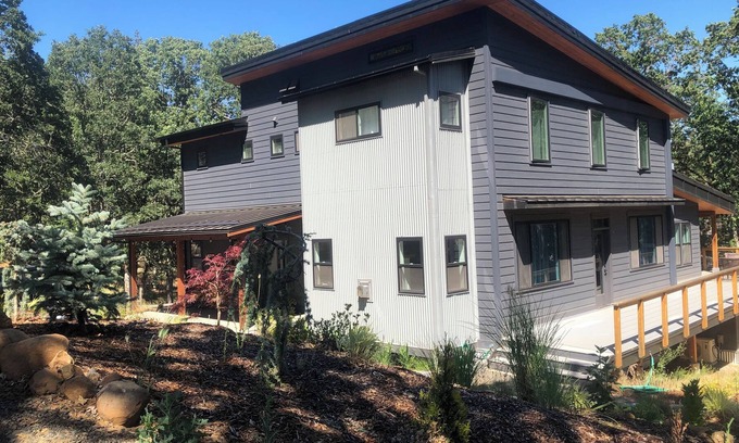 Underwood House | Rural Retreat close to Everything