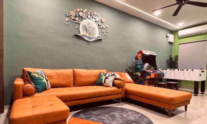 Taman Century Cottage | Rusa Cottage (Sleeps 10 pax - 1 min walk from KSL)