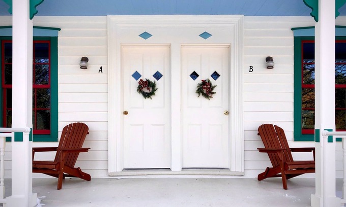 West Saugerties Other | Rushbrook Lodge, Renovated Farmhouse, 100 Acres, Hike, Ski, Retreats, reunions