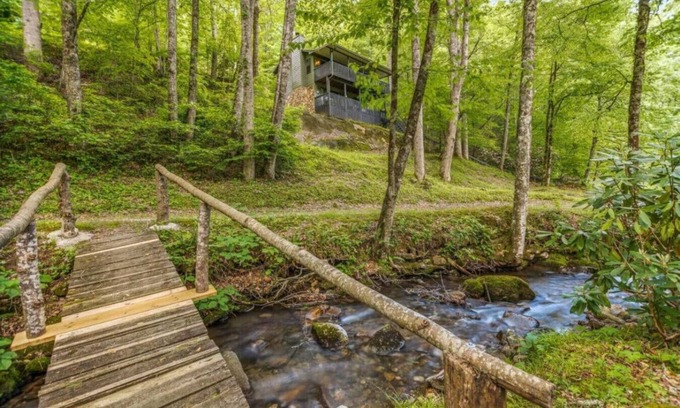 Sylva Cabin | Rushing Creek Retreat, Serene Cabin with Great Views!
