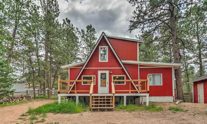 Florissant Cabin | Rustic A-Frame Hideout Near National Monument!