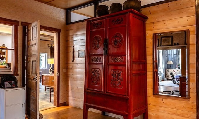 Camarillo House | Rustic Artist Retreat 5 5-minute walk to shops, 20 minute drive to the ocean.