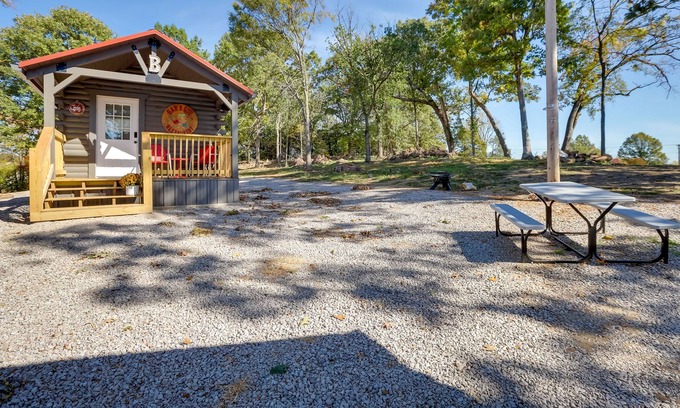Caledonia Cabin | Rustic Caledonia Cabin Near State Parks & Boating!
