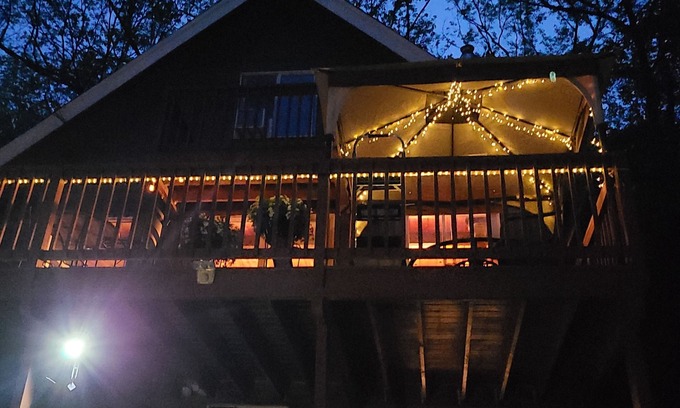 Eidelweiss Village Ski Chalet | Rustic Chalet pet friendly and close to all NH has to offer.