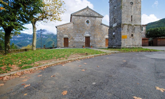 Stazzema House | Rustic cottage in the mountain village of Farnocchia.