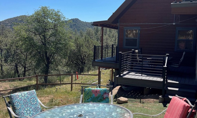 Crown King Cabin | Rustic Crown King Cabin Pet Friendly -Large secluded fenced in yard