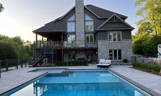 St. George Apartment | Rustic Getaway in beautiful St.George. nEnjoy a finish spa and boho picnic!