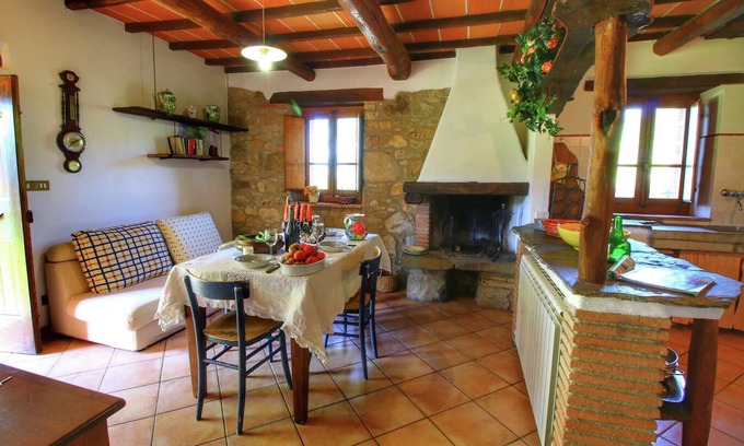 Ortignano Raggiolo House | Rustic Holiday Home, Ortignano
