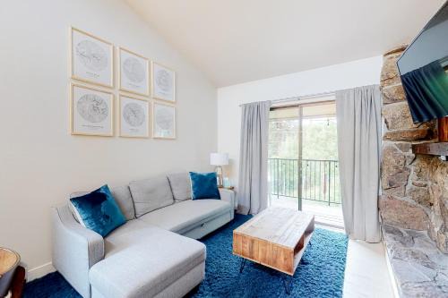 Winter Park Apartment | Rustic Relaxation in Winter Park