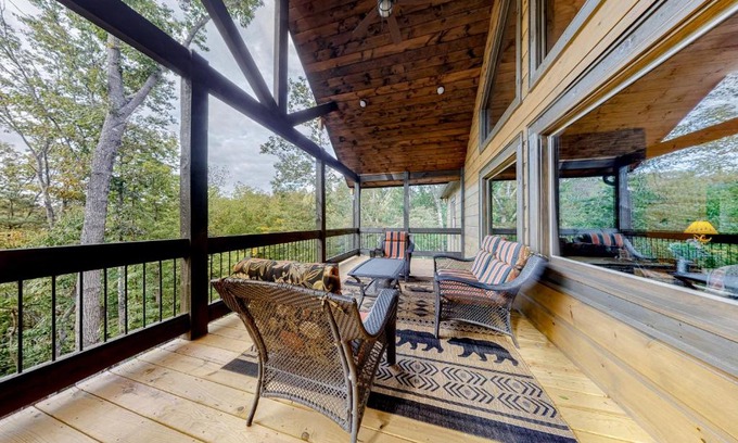 Ellijay House | Rustic Retreat